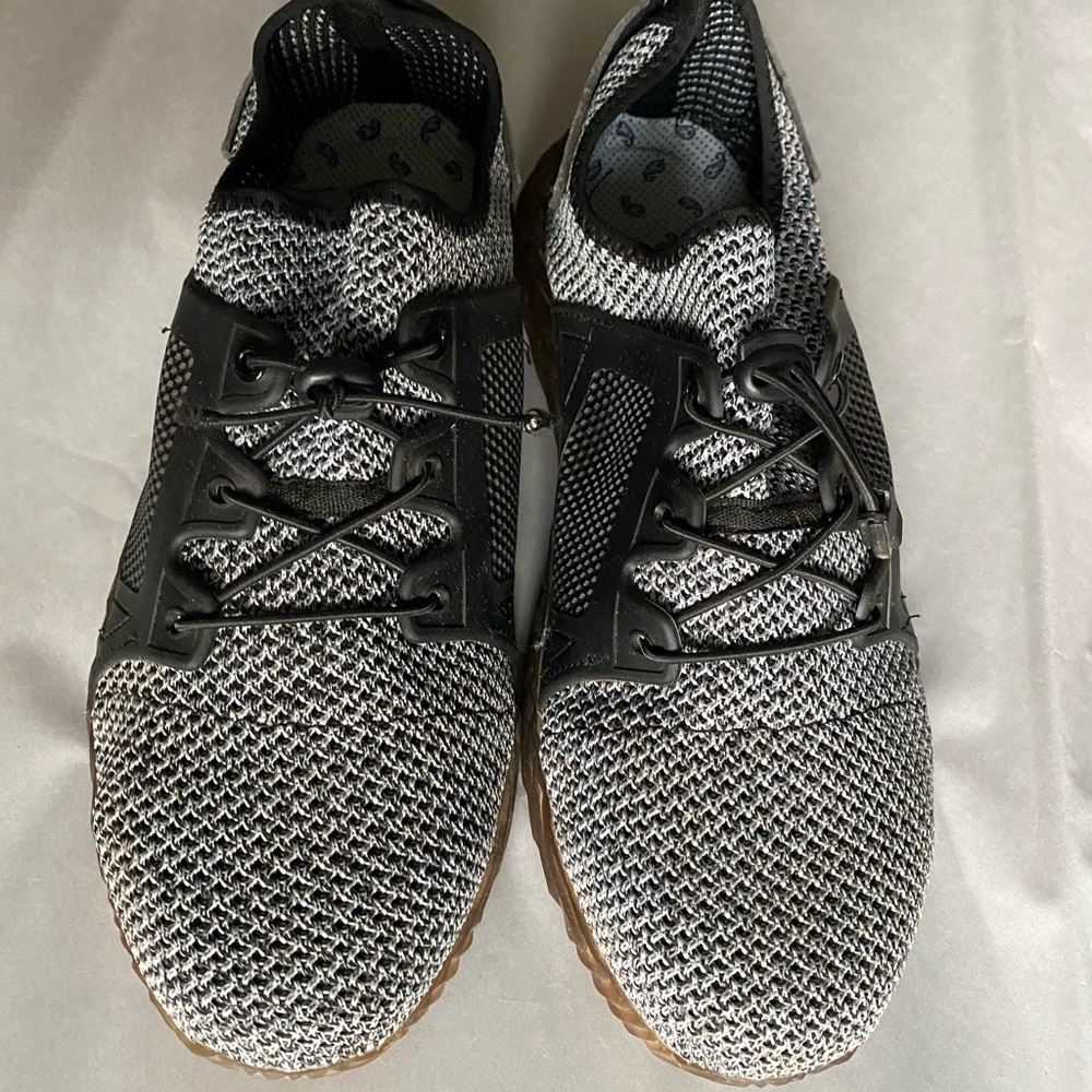 Indestructible shoe! Steel toe sneakers